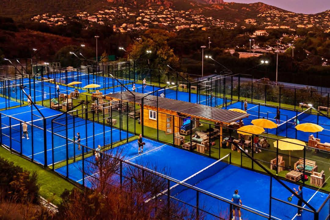 Agay Cap Esterel, Le Village Belvedere T2 Climatise Rez-De-Jardin, Vue Mer, Piscine Et Parking Inclus Saint-Raphaël Kültér fotó