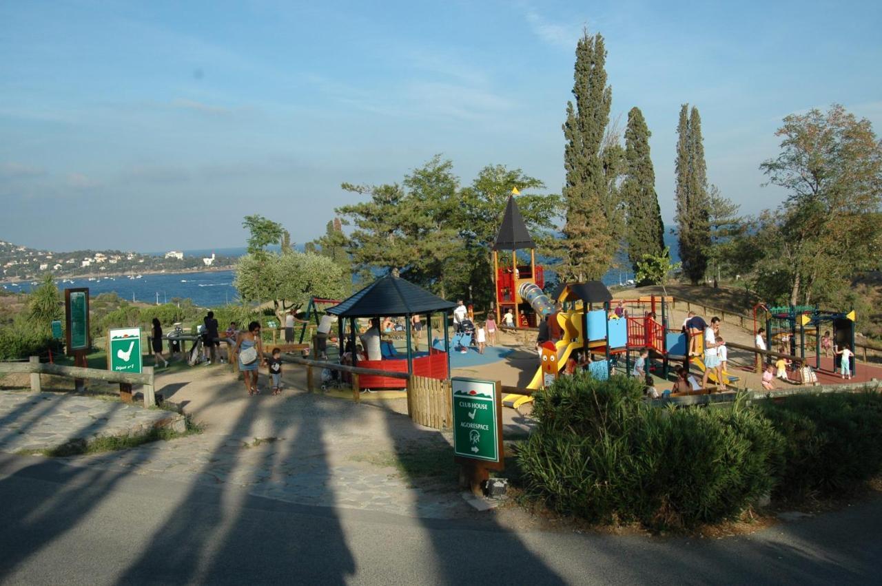 Agay Cap Esterel, Le Village Belvedere T2 Climatise Rez-De-Jardin, Vue Mer, Piscine Et Parking Inclus Saint-Raphaël Kültér fotó